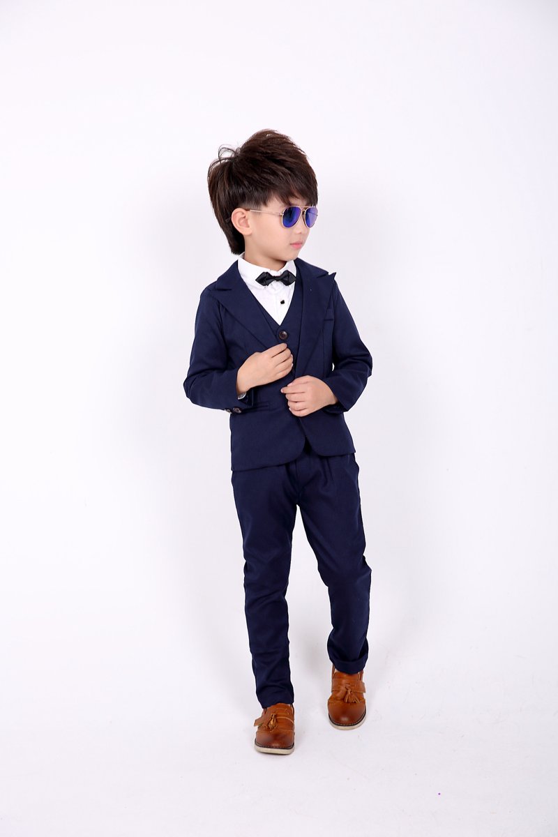 开设一家服装店,如何吸引顾客?首先从装修入手!今天就来聊聊服装店的装修设计要点。